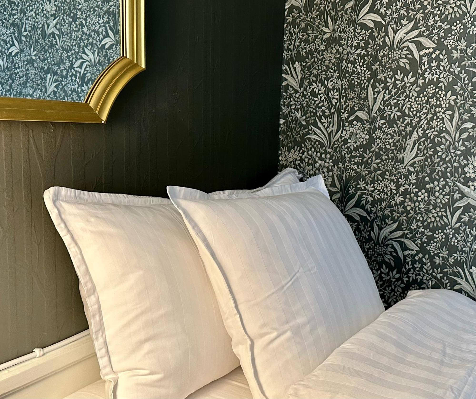 Kinna Bed & Breakfast Bilik gambar